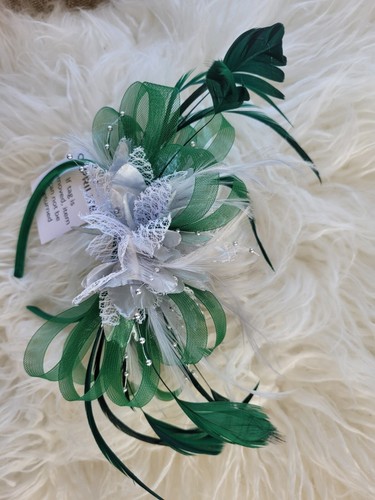 Caprilite grün weiß Fascinator Stirnband federig Brautmutter Rennen Hochzeit - Bild 6 von 10
