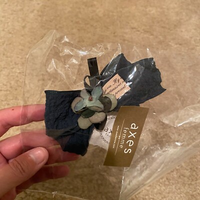 Axes Femme - Green Floral Ribbon Hairclip - new w/ tags  display picture 3