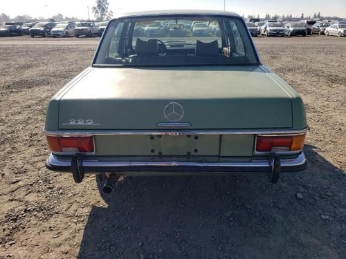 1973 Mercedes-Benz 200-Series 1973 MERCEDES-BENZ 220 78K MILES - Picture 5 of 21