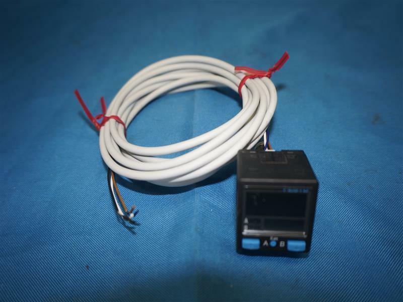 Festo SPAB-B2R-G18-2P-K1 SPABB2RG182PK1 Pressure Sensor