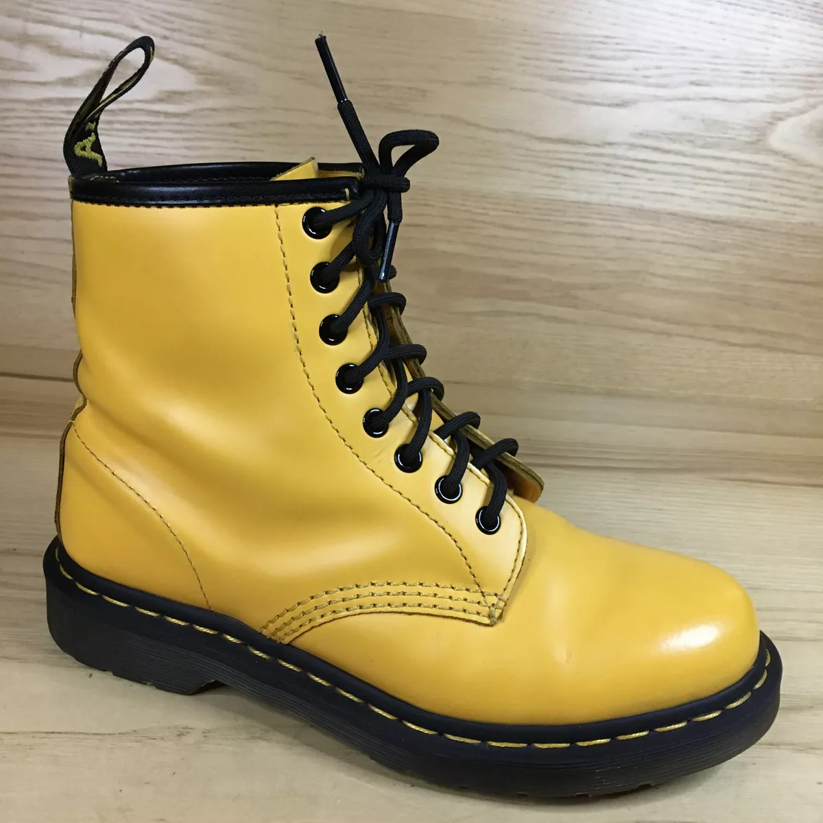 Dr martens aw004 clearance yellow