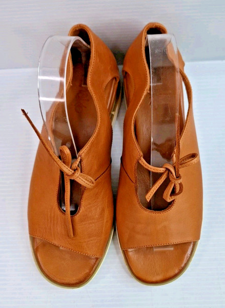Rrp$149 Hinako Ayumi Tan Leather Sandals Shoes Size 40 9