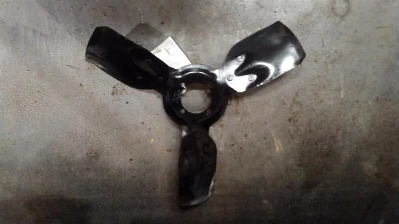 Hoja de ventilador 8-305 5,0 L 3 aspas 80-86 BLAZER/JIMMY (tamaño completo) 7561931 Foto 2 de 2