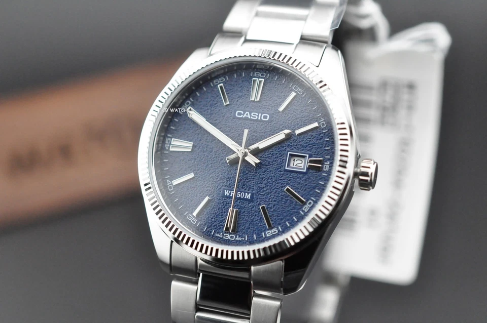 Casio MTP-1302DA-2A1 Mens 50M WR Stainless Steel Band Watch - Image 3 of 4