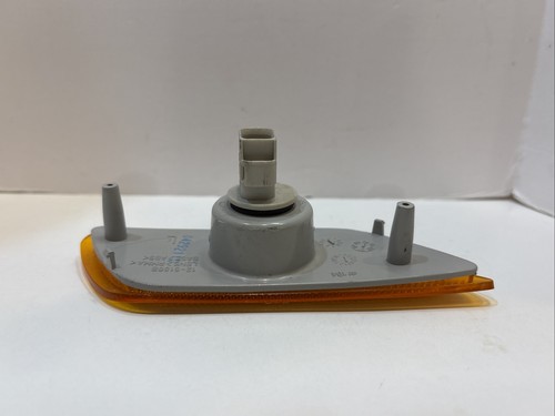 Ford Focus 2000-2007 Marker Light Assembly Drivers Side Part 12-5156 By TYC New! - Picture 11 of 20