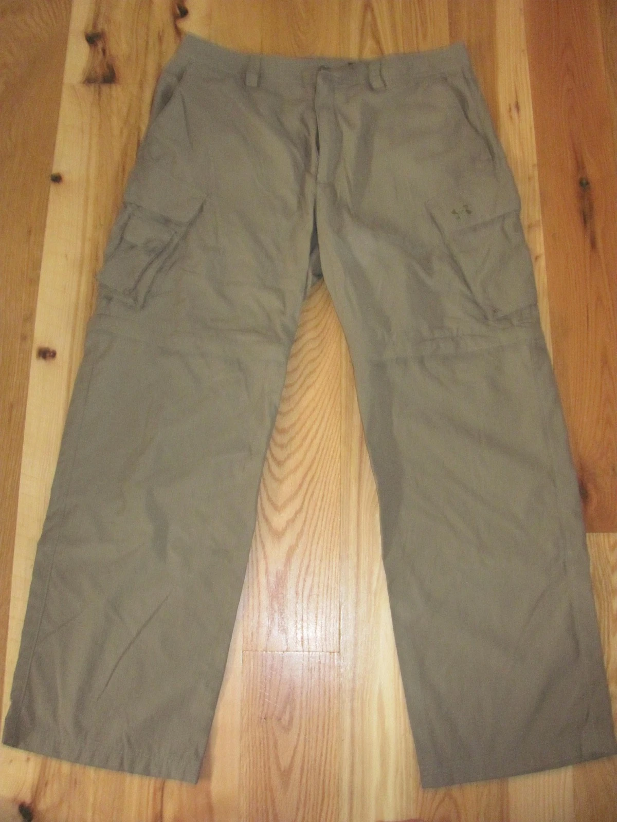 Under Armour Green Rip Stop Convertible Light Weight Cargo Pants Men's 36 x 32