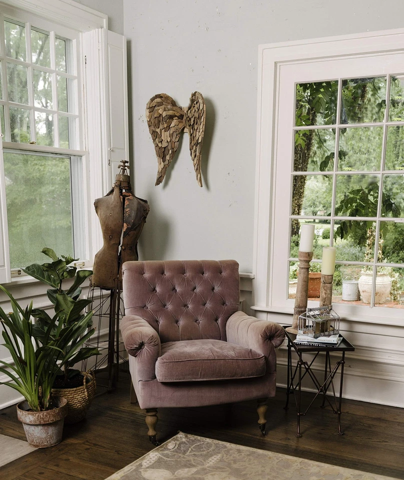 Alas de ángel de madera a la deriva Foto 4 de 4