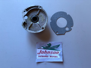JOHNSON EVINRUDE 376074 382796 300599 HOUSING & SEAL 5.5 & 6HP 50's to 1979