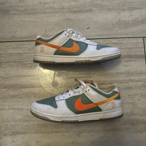 Size 11 - Nike Dunk Low NY vs. NY - Picture 2 of 6