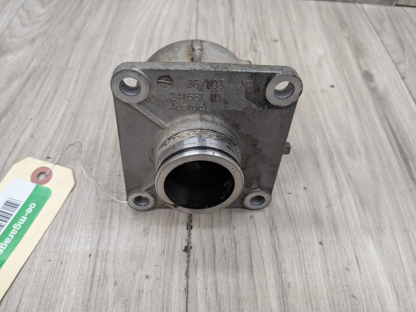 07-13 OEM BMW E70 X5 M Front Right Passenger Engine Axle Support Bracket