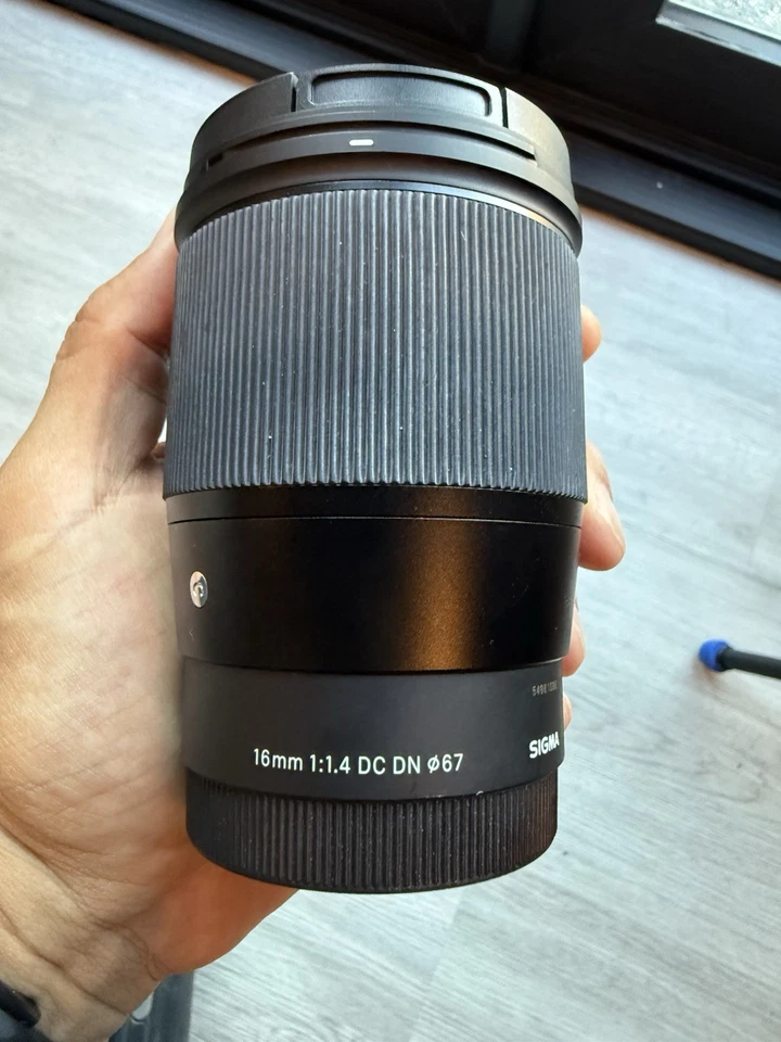 Sigma 16mm 1.4 DC DN Contemporary Lens for Sony E-Mount - Image 3 of 4