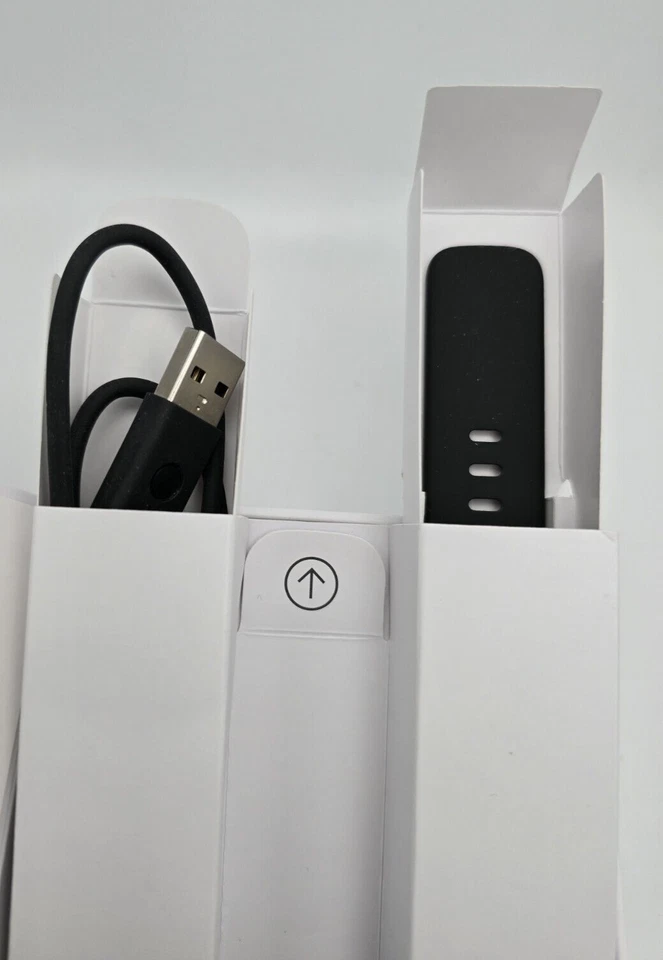 Fitbit Charge 6 Fitness Tracker - Black - GA05183NA - Image 3 of 4