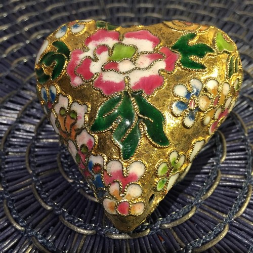 Cloisonne 3D Heart ornament, Enamel Floral Design, Gold Tone Background