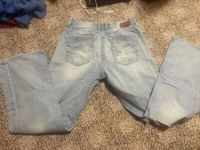 BKE Tyler Jeans Adult 33R Light Blue Denim Embroidered Distressed