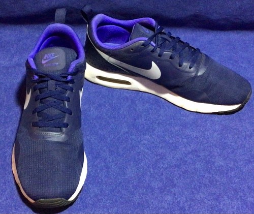 Marineblau grau Nike Air Max Tavas Laufschuhe Größe 7Y / Damen 8,5 - Bild 3 von 8