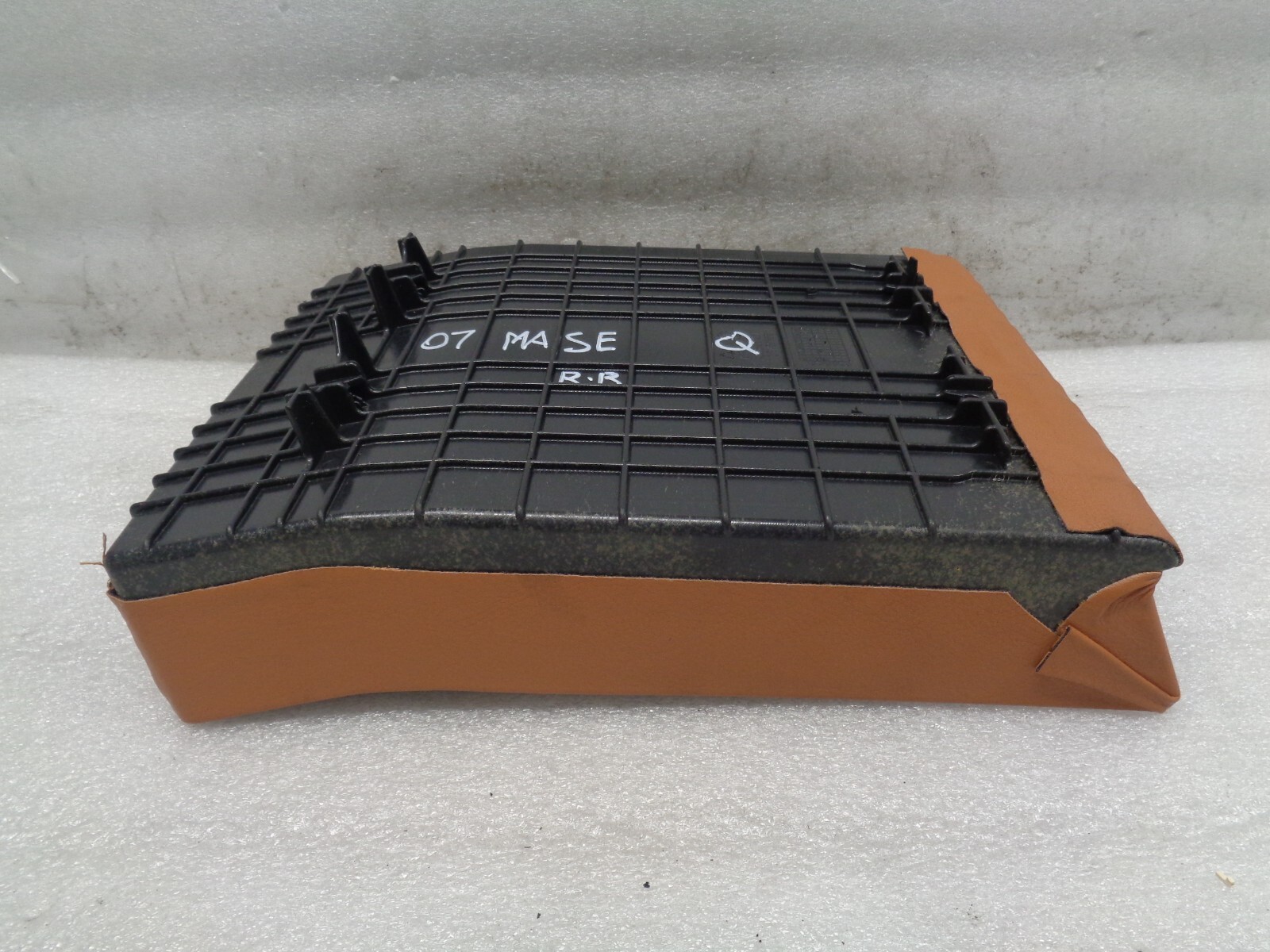 2004-2008 Maserati Quattroporte Rear Center Seat Trunk Access Cover OEM AK221037