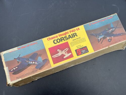 Vintage STERLING Chance Vought F4U-1A CORSAIR 36" Wingspan Scale MODEL KIT