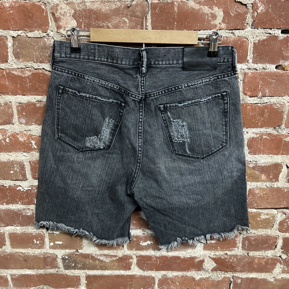 Pantalones Cortos de Jean Allsaints Carson Boy Fit Negros Denim 29 Foto 3 de 3