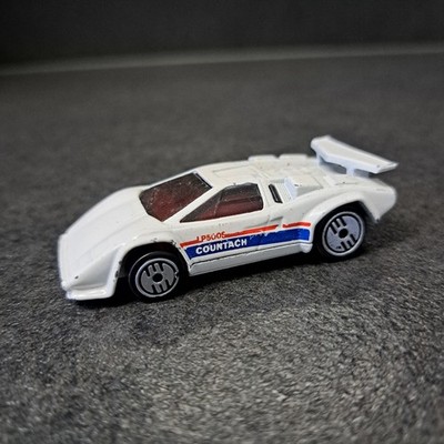 hot wheels 1987 Lamborghini Countach LP500S M14