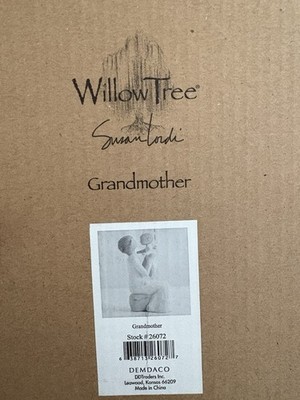 Willow Tree Demdaco Grandmother Holding Baby Toddler Figurine 2001