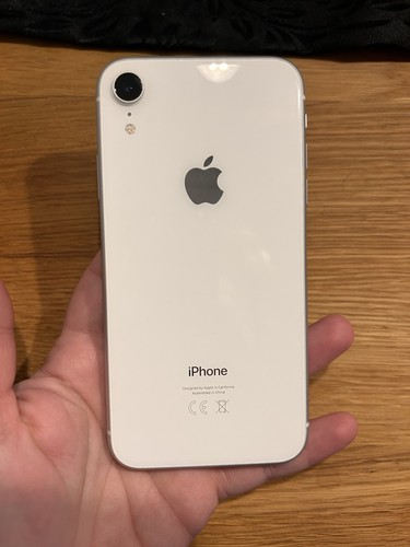 iPhone XR 64 GB