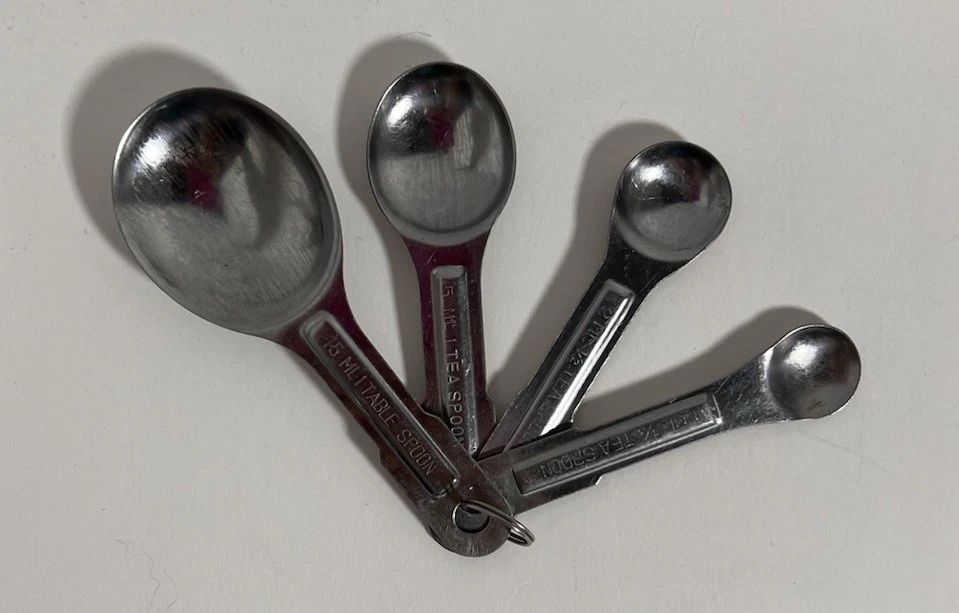 Vintage Stainless Steel Measuring Spoon Set Nesting Kitchen Baking 4 Pieces