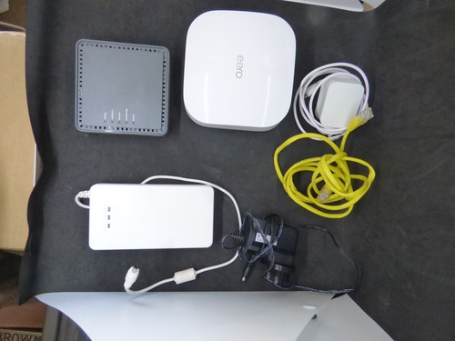 AMAZON EERO Dual-Band Mesh Wi-Fi 6 Router + Wall Port + Akku Backup Bundle - Bild 3 von 22