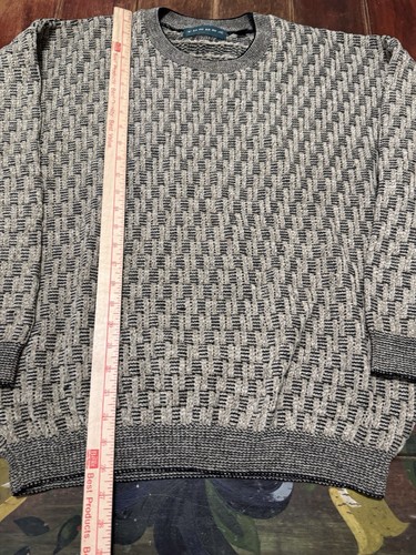 Vintage Men’s Tundra Sweater Size Medium Crew Neck Pullover Look!!!!!!! - Picture 5 of 7