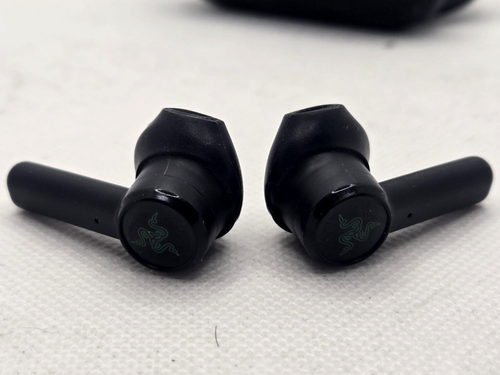 Razer Hammerhead True Wireless Bluetooth Gaming Earphones – 100% Working - Picture 3 of 5