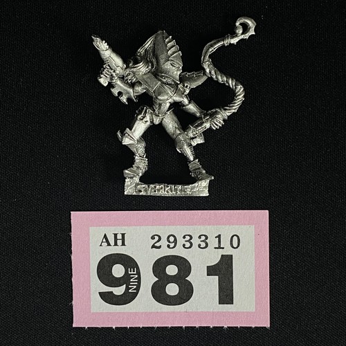 1 FEMALE SYBARITE DRUKHARI DARK ELDAR CHAMPION WARHAMMER 3RD EDITION 1998 40K