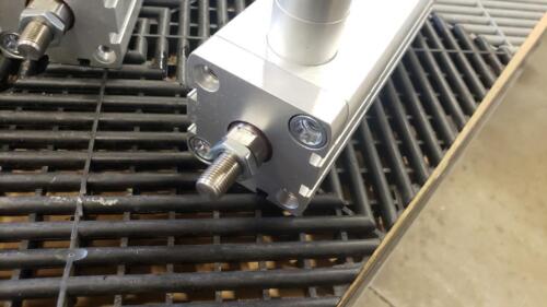 4 New Festo ADN-50-100-KP-A-P-A Pneumatic Cylinder Double-Acting - Picture 4 of 6
