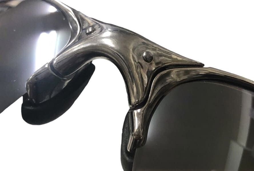 美品　Oakley ROMEO2 polished w/TITANIUM Oakley Romeo 2 Polished Titanium Iridium Metal Frame Sunglasses X