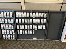 Cromax - ChromaBase & ChromaPremier auto paint color chips cabinet