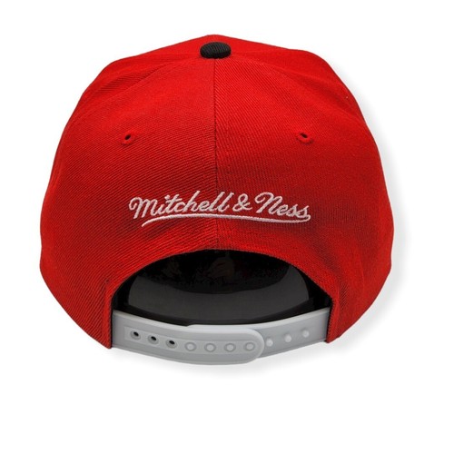 Mitchell & Ness Charlotte Hornets Cardinal Red 2 Tone HWC Adjustable Snapback - Picture 4 of 6