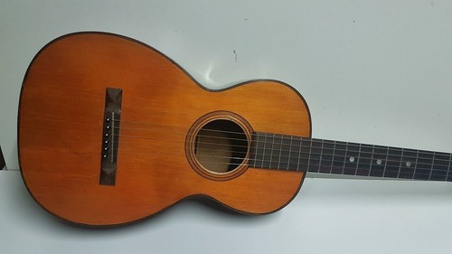 1910's LYNWOOD PARLOR GUITAR - made in USA