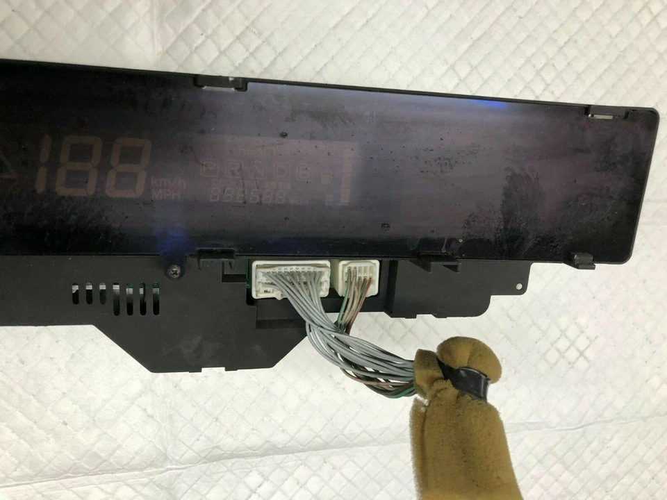 2001-2003 TOYOTA PRIUS Instrument Cluster SPEDOMETER 47031 B OEM (29 A) - Image 3 of 4