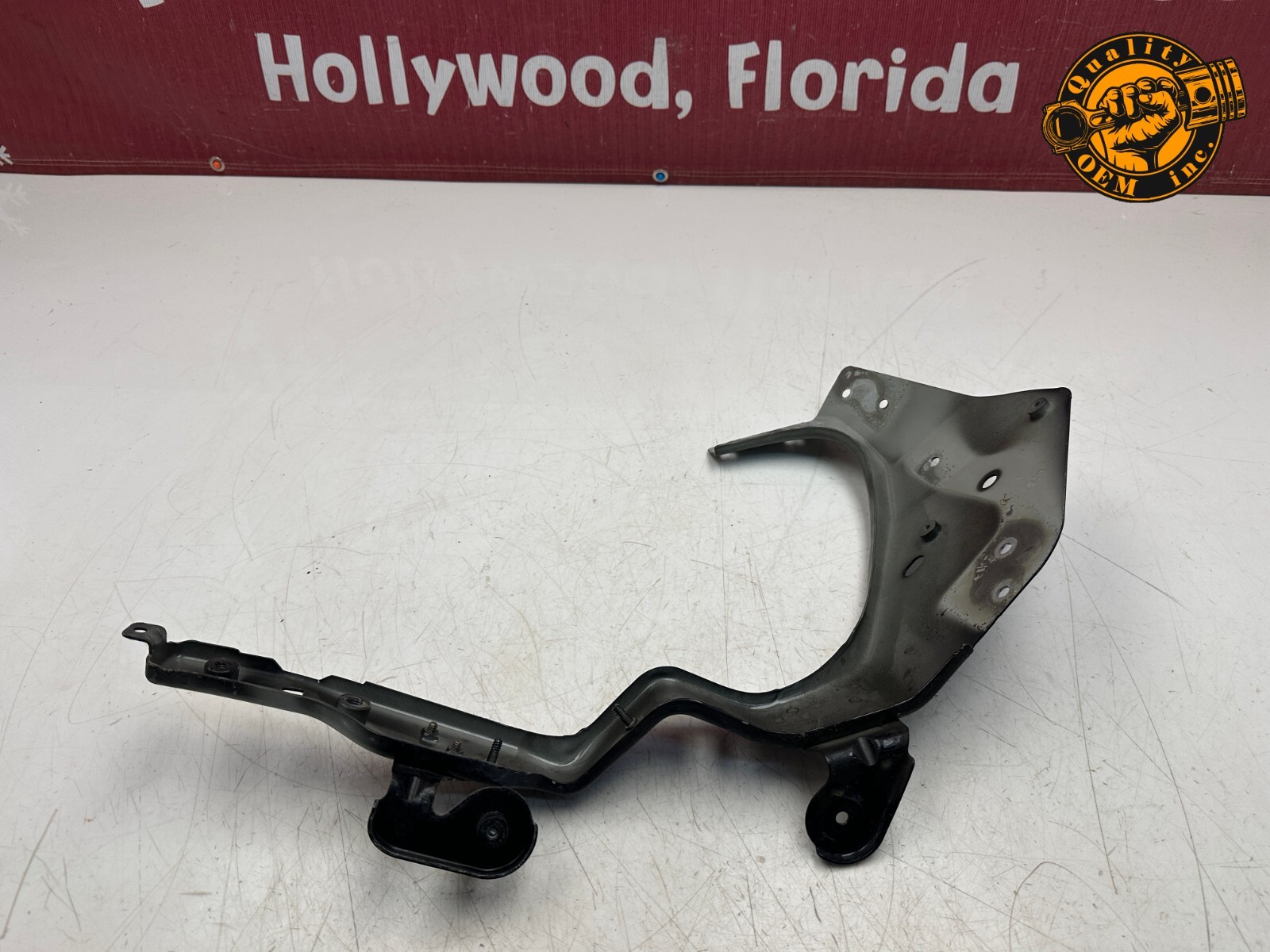 2003-2010 BENTLEY CONTINENTAL - FRONT RIGHT HEADLIGHT LAMP MOUNT BRACKET OEM 49k