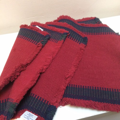 Berea College Crafts Kentucky Handwoven red fringe placemats lot of 4 - Picture 2 of 5
