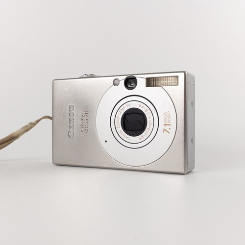 Canon IXUS 70/PowerShot Digital ELPH SD1000 7.1MP Digital Camera - Silver_ - Foto 2 di 13