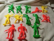 13 Vintage 3-inch Plastic Cowboys and Indians Green Yellow Red