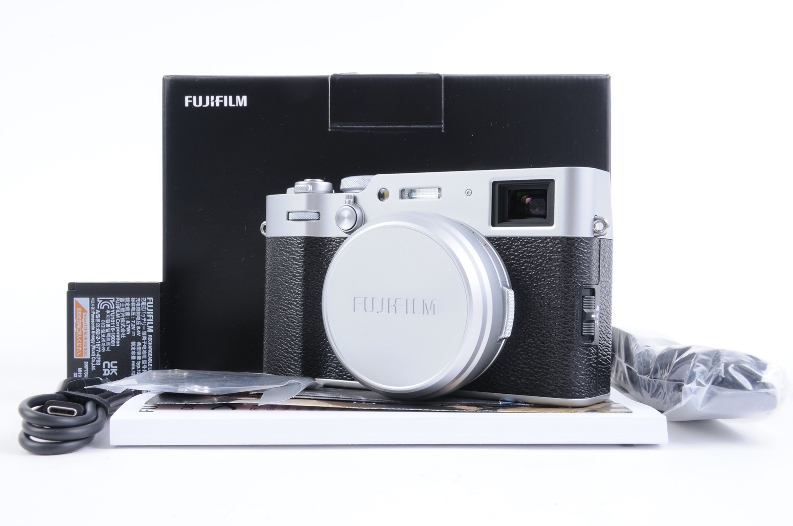 Fujifilm X100VI (Silver) Like New! 84 shots (customer return!) PHOTO JESCHNER