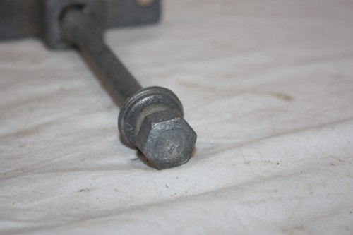 1975 1976 1977 C3 Corvette Spare Tire Carrier Bolt Assembly GM 345476 NOS - Bild 2 von 5