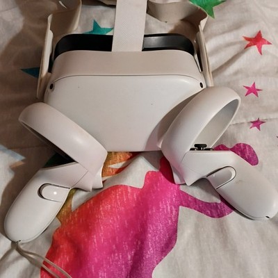 Meta Quest 2 Standalone VR Headset White w/ Touch Controllers, 90Hz, IPD