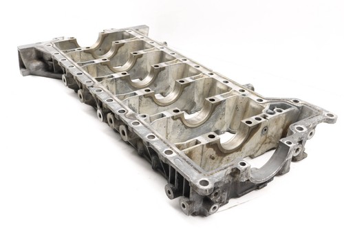 BMW 325XI 2006 - Carcasa del cigüeñal/bloque inferior del motor 7558325 - Imagen 2 de 5