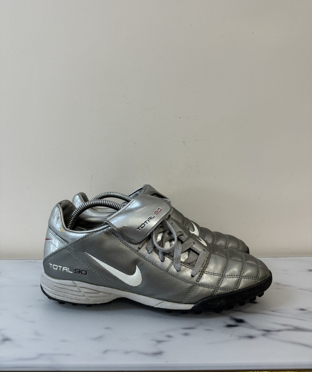 Nike Total 90 TF Astro Turf RARE 2003 US 8,5 T90 Soccer