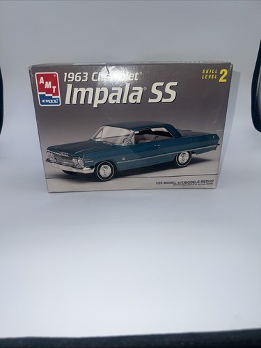 AMT Ertl 1963 Chevrolet Impala SS 1/25 Scale Model Kit 8321