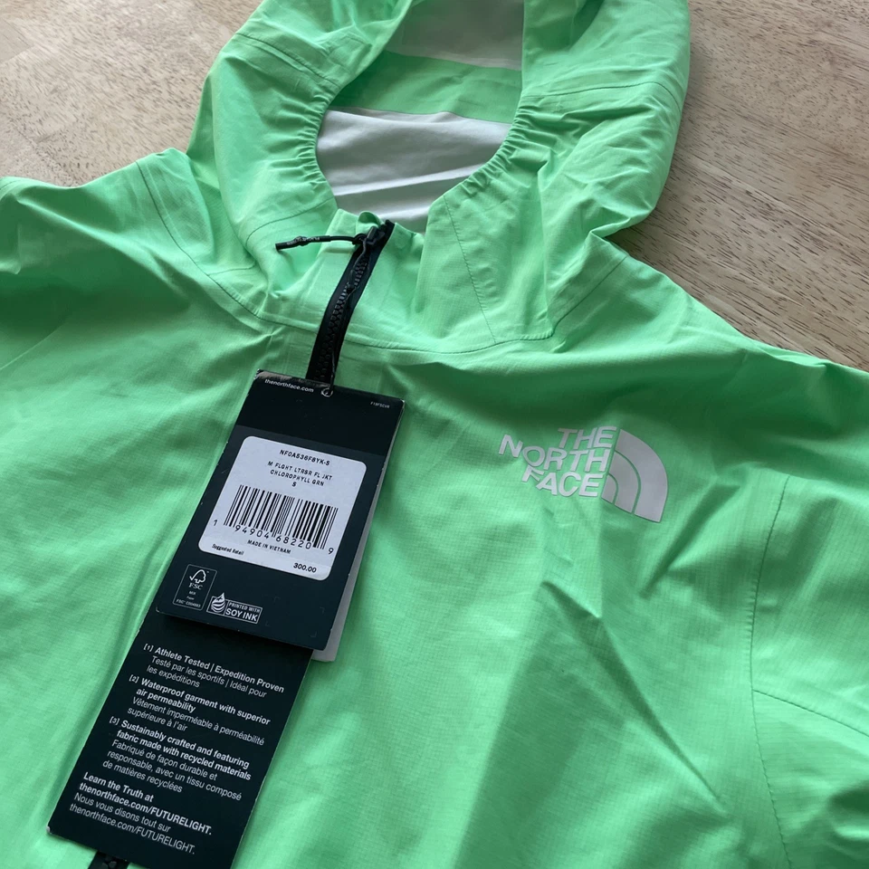 NORTH FACE Future Light Series jacket Chlorophyll green $300 - Image 4 of 4