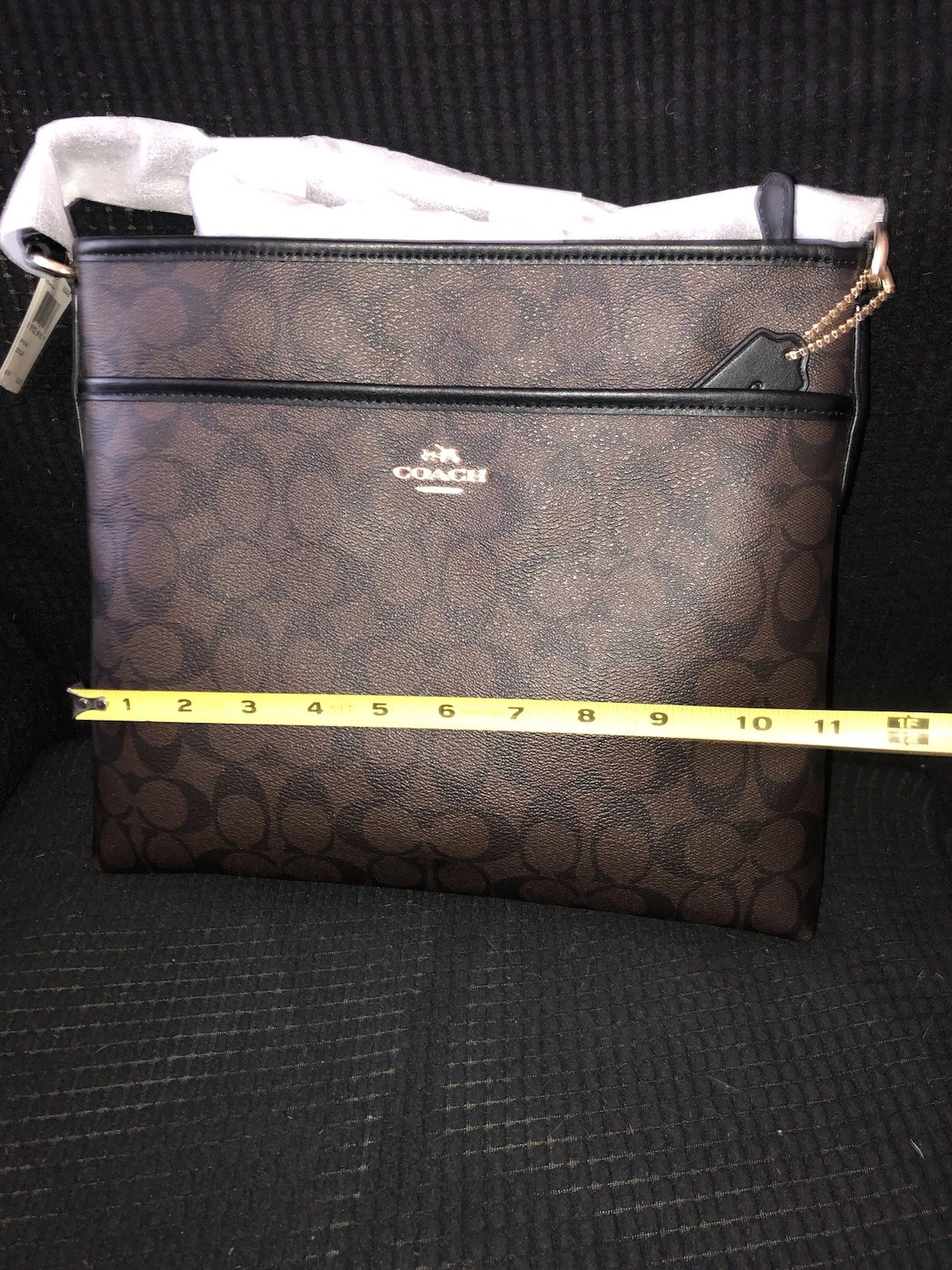 Borsa a tracolla Coach Signature Zip File marrone nero F58297 nuova con etichette borsa $ 225