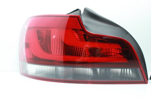 BMW Genuine E82 E88 Led Rear Black Line Tail Light Kit Retrofit 63212225282 - Picture 2 of 4