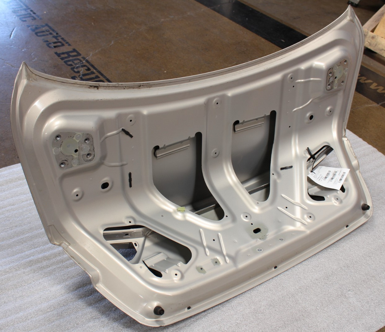 2014 Maserati Quattroporte, Deck Lid, Used, P/N 673005300